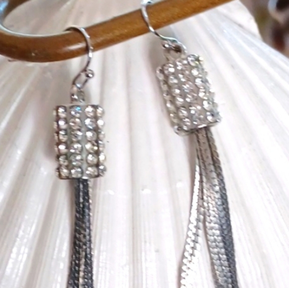 Silver Tone Rhinestone Silky Smooth Chain Fringe Edgy Glam Drop Earrings - Picture 5 of 6